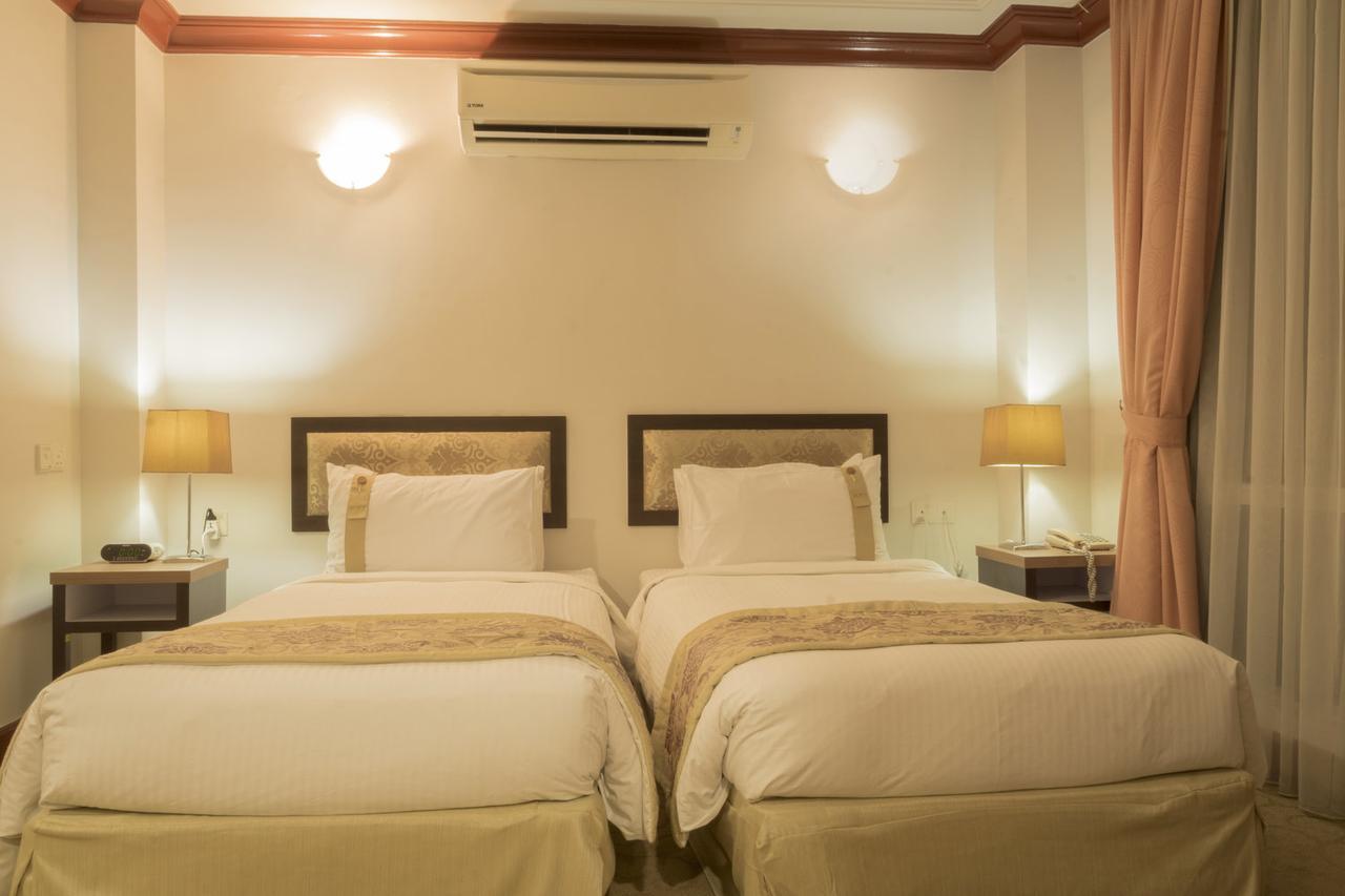 The Regency Scholar'S Inn 吉隆坡 外观 照片